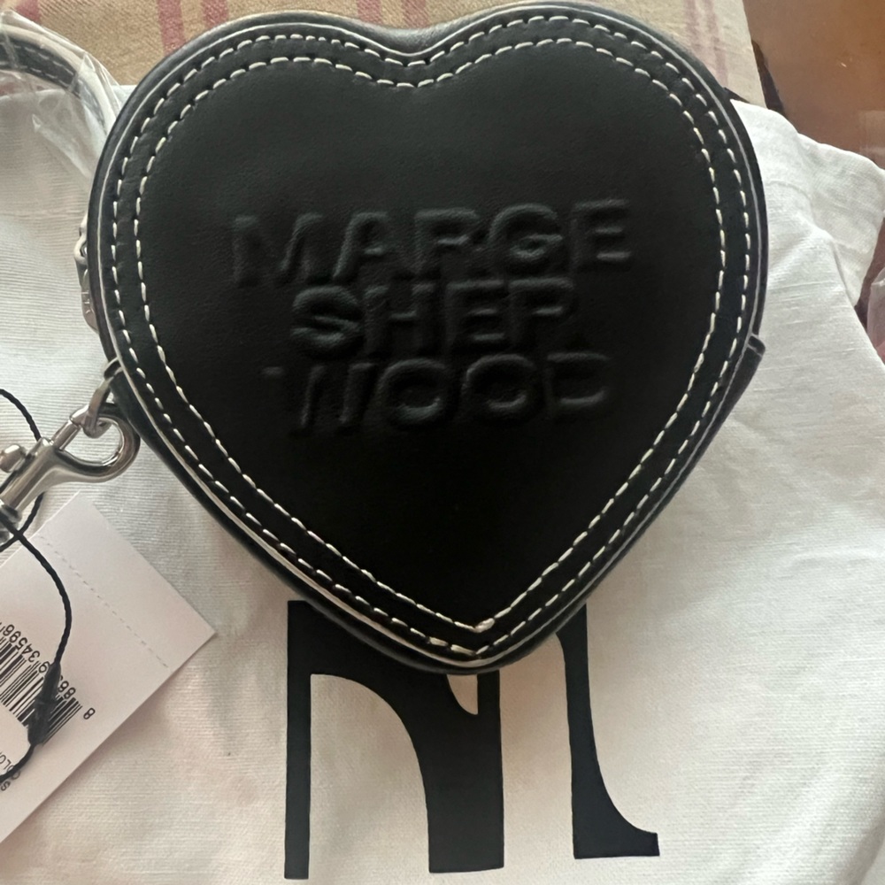 Marge Sherwood Heart Heart Zip Pouch Bag Classic Black::NWT::Valentines Day - Picture 6 of 7